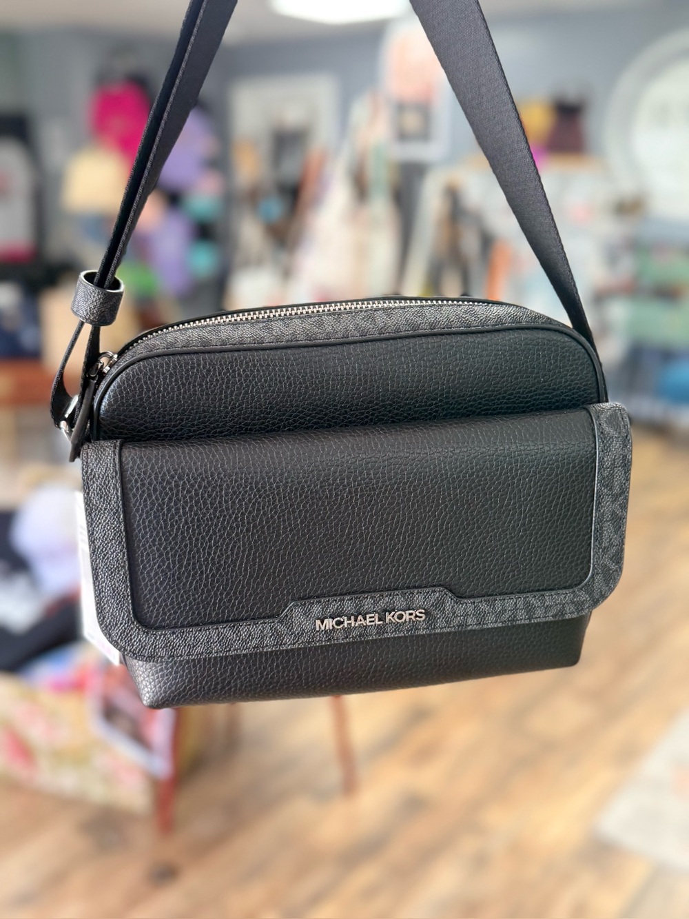 Michael Kors NWT Cooper Medium Flap Camera Bag Black Leather Crossbody